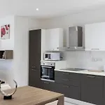 Spacious, Beautiful Penthouse With Bbq By 360 Estates *