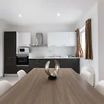 Spacious, Beautiful Penthouse With Bbq By 360 Estates 아파트 Pietà